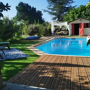  Chalet Avec Jardin + Parking Privatifs Et Piscine Partagée
