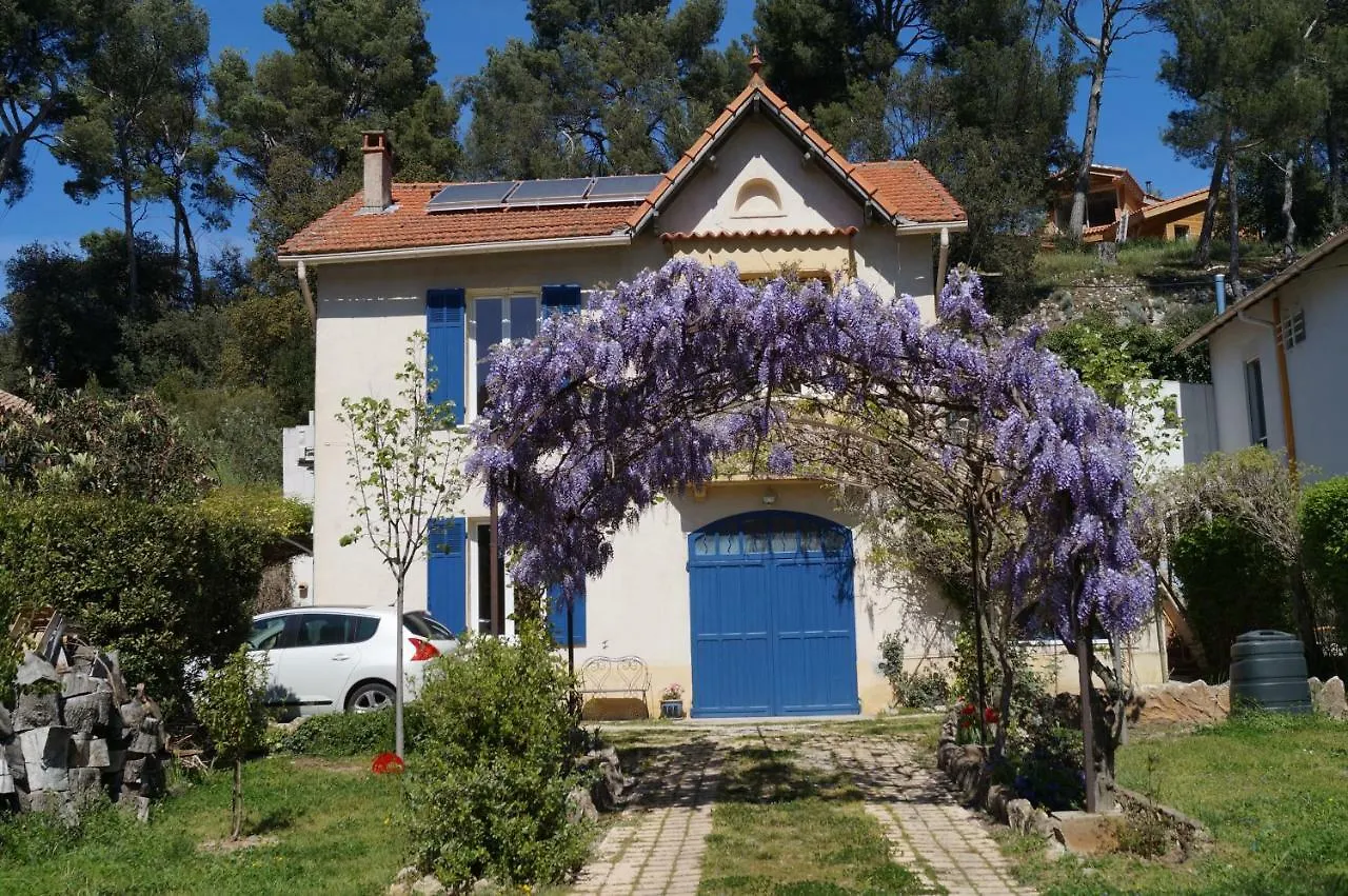 Appartement En Provence Aubagne 0*,  Francie